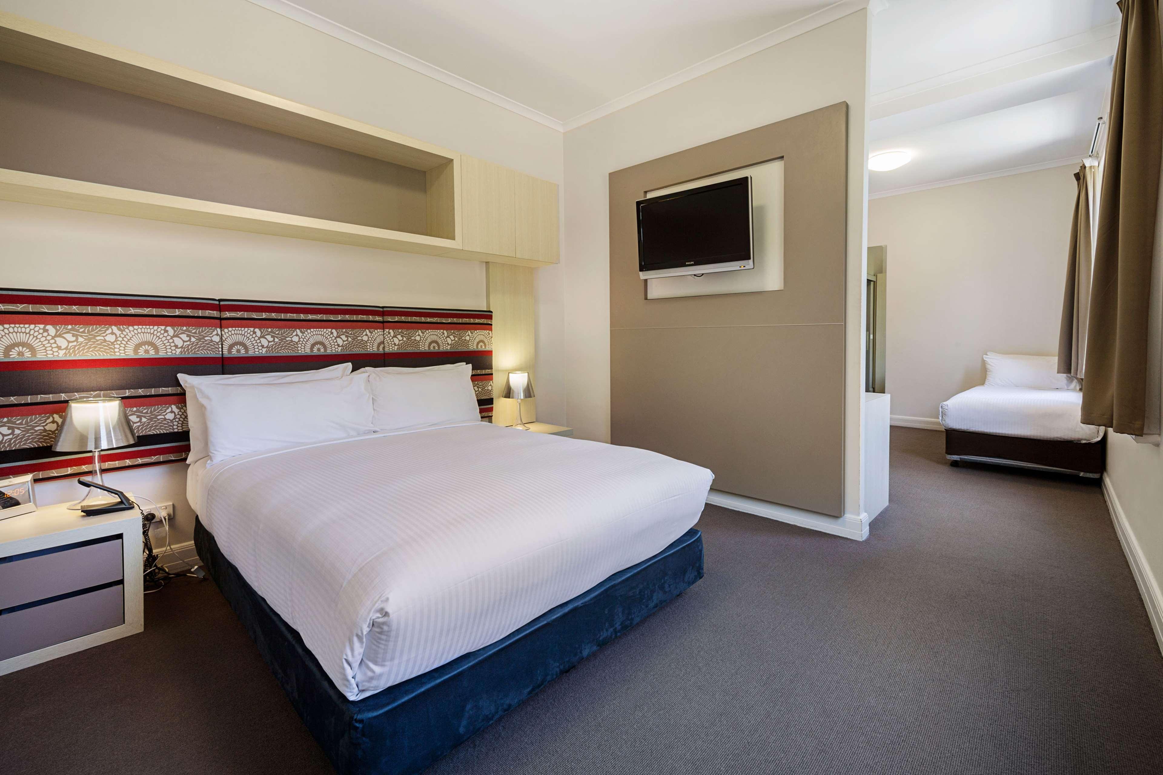 Best Western Melbourne City Hotel Exterior photo